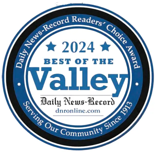2024 Best of the Valley Readers’ Choice Award seal from the Daily News-Record, honoring Santa Maria Roofing Masters for outstanding local service.